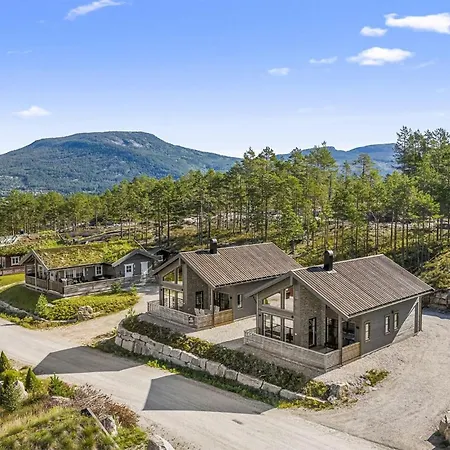 3 Bedroom Beautiful In Hébergement de vacances *