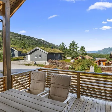 3 Bedroom Beautiful In Vradal