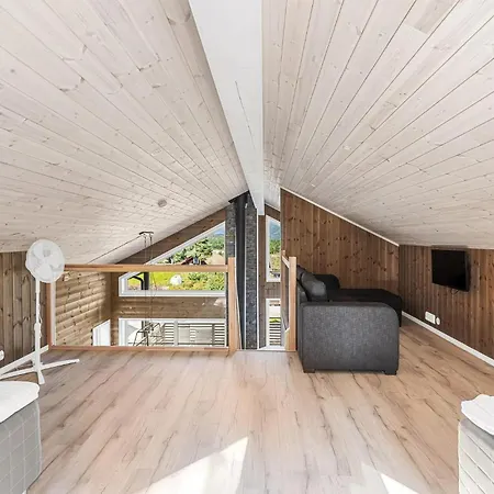 Ferienhaus 3 Bedroom Beautiful In Vradal
